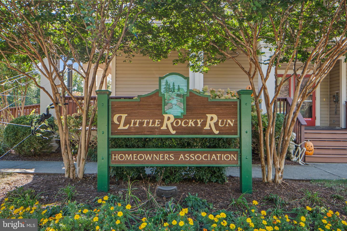 6204 MOUNTAIN SPRING CT, CLIFTON, Virginia 20124, 4 Bedrooms Bedrooms, ,3 BathroomsBathrooms,Residential,For sale,6204 MOUNTAIN SPRING CT,VAFX2273302 MLS # VAFX2273302 6204 MOUNTAIN SPRING CT, CLIFTON, Virginia 20124, 4 Bedrooms Bedrooms, ,3 BathroomsBathrooms,Residential,For sale,6204 MOUNTAIN SPRING CT,VAFX2273302 MLS # VAFX2273302