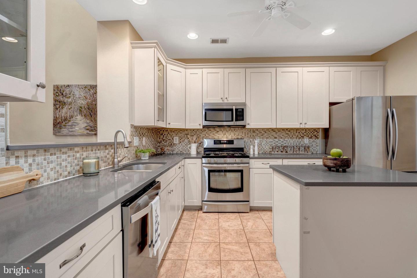 6524 BOX ELDER LOOP, GAINESVILLE, Virginia 20155, 3 Bedrooms Bedrooms, ,3 BathroomsBathrooms,Residential,For sale,6524 BOX ELDER LOOP,VAPW2105650 MLS # VAPW2105650 6524 BOX ELDER LOOP, GAINESVILLE, Virginia 20155, 3 Bedrooms Bedrooms, ,3 BathroomsBathrooms,Residential,For sale,6524 BOX ELDER LOOP,VAPW2105650 MLS # VAPW2105650