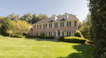 903 WINSTEAD ST, GREAT FALLS, Virginia 22066, 5 Bedrooms Bedrooms, ,5 BathroomsBathrooms,Residential,For sale,903 WINSTEAD ST,VAFX2273442 MLS # VAFX2273442