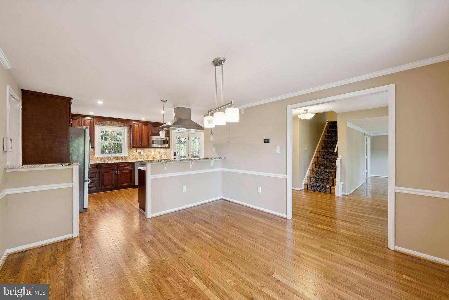6102 KINGS COLOR DR, FAIRFAX, Virginia 22030, 4 Bedrooms Bedrooms, ,3 BathroomsBathrooms,Residential,For sale,6102 KINGS COLOR DR,VAFX2273450 MLS # VAFX2273450 6102 KINGS COLOR DR, FAIRFAX, Virginia 22030, 4 Bedrooms Bedrooms, ,3 BathroomsBathrooms,Residential,For sale,6102 KINGS COLOR DR,VAFX2273450 MLS # VAFX2273450