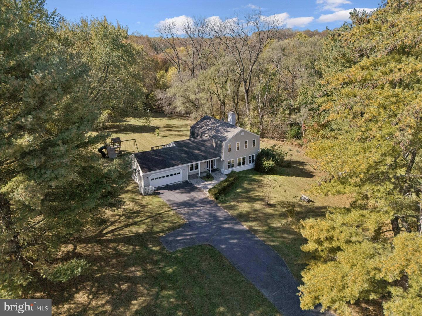 6102 KINGS COLOR DR, FAIRFAX, Virginia 22030, 4 Bedrooms Bedrooms, ,3 BathroomsBathrooms,Residential,For sale,6102 KINGS COLOR DR,VAFX2273450 MLS # VAFX2273450 6102 KINGS COLOR DR, FAIRFAX, Virginia 22030, 4 Bedrooms Bedrooms, ,3 BathroomsBathrooms,Residential,For sale,6102 KINGS COLOR DR,VAFX2273450 MLS # VAFX2273450