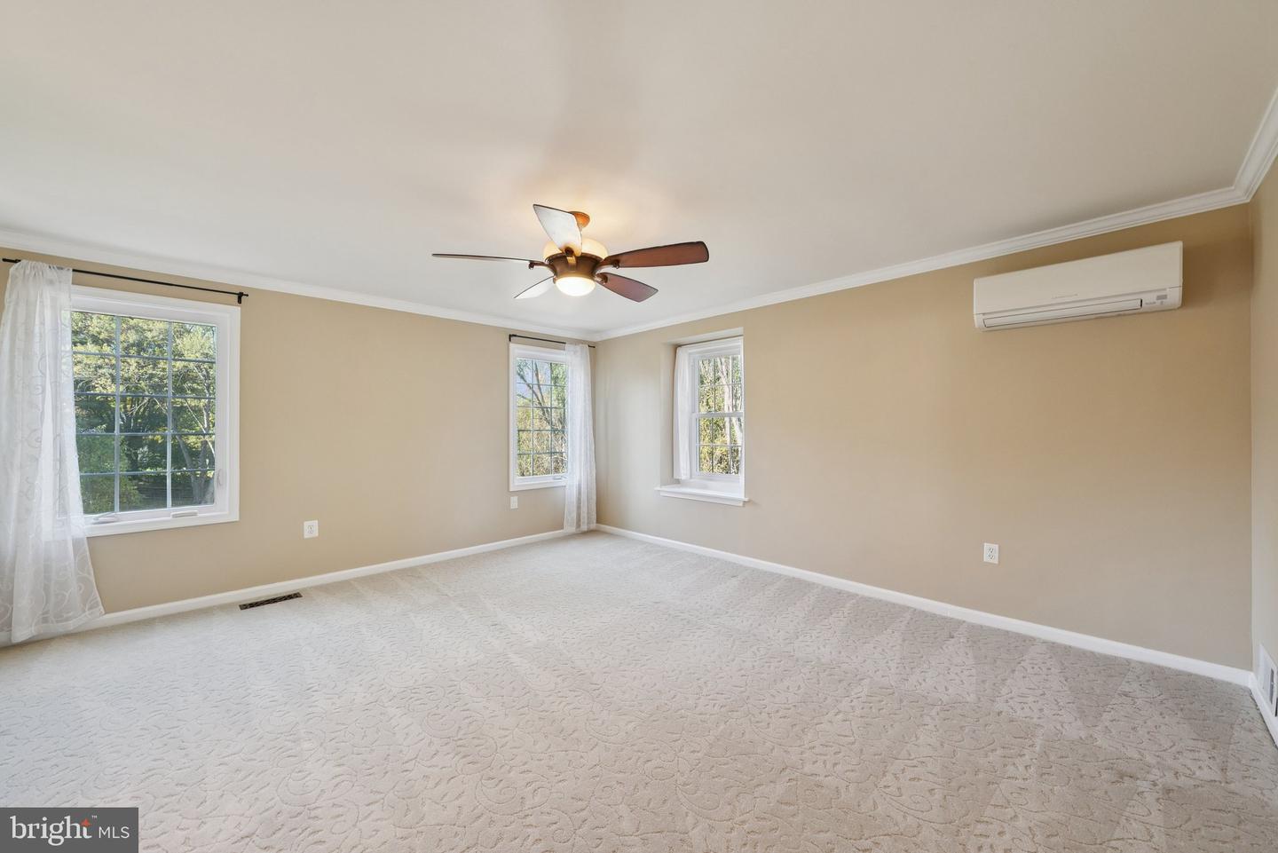 6102 KINGS COLOR DR, FAIRFAX, Virginia 22030, 4 Bedrooms Bedrooms, ,3 BathroomsBathrooms,Residential,For sale,6102 KINGS COLOR DR,VAFX2273450 MLS # VAFX2273450 6102 KINGS COLOR DR, FAIRFAX, Virginia 22030, 4 Bedrooms Bedrooms, ,3 BathroomsBathrooms,Residential,For sale,6102 KINGS COLOR DR,VAFX2273450 MLS # VAFX2273450
