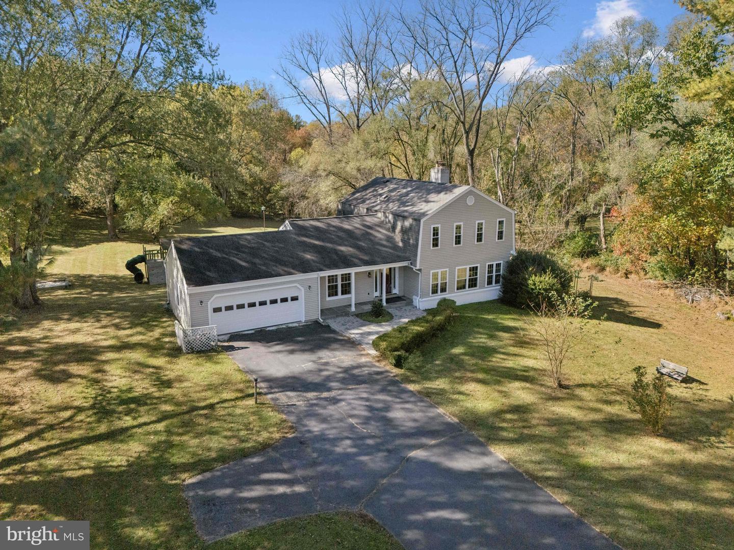 6102 KINGS COLOR DR, FAIRFAX, Virginia 22030, 4 Bedrooms Bedrooms, ,3 BathroomsBathrooms,Residential,For sale,6102 KINGS COLOR DR,VAFX2273450 MLS # VAFX2273450 6102 KINGS COLOR DR, FAIRFAX, Virginia 22030, 4 Bedrooms Bedrooms, ,3 BathroomsBathrooms,Residential,For sale,6102 KINGS COLOR DR,VAFX2273450 MLS # VAFX2273450