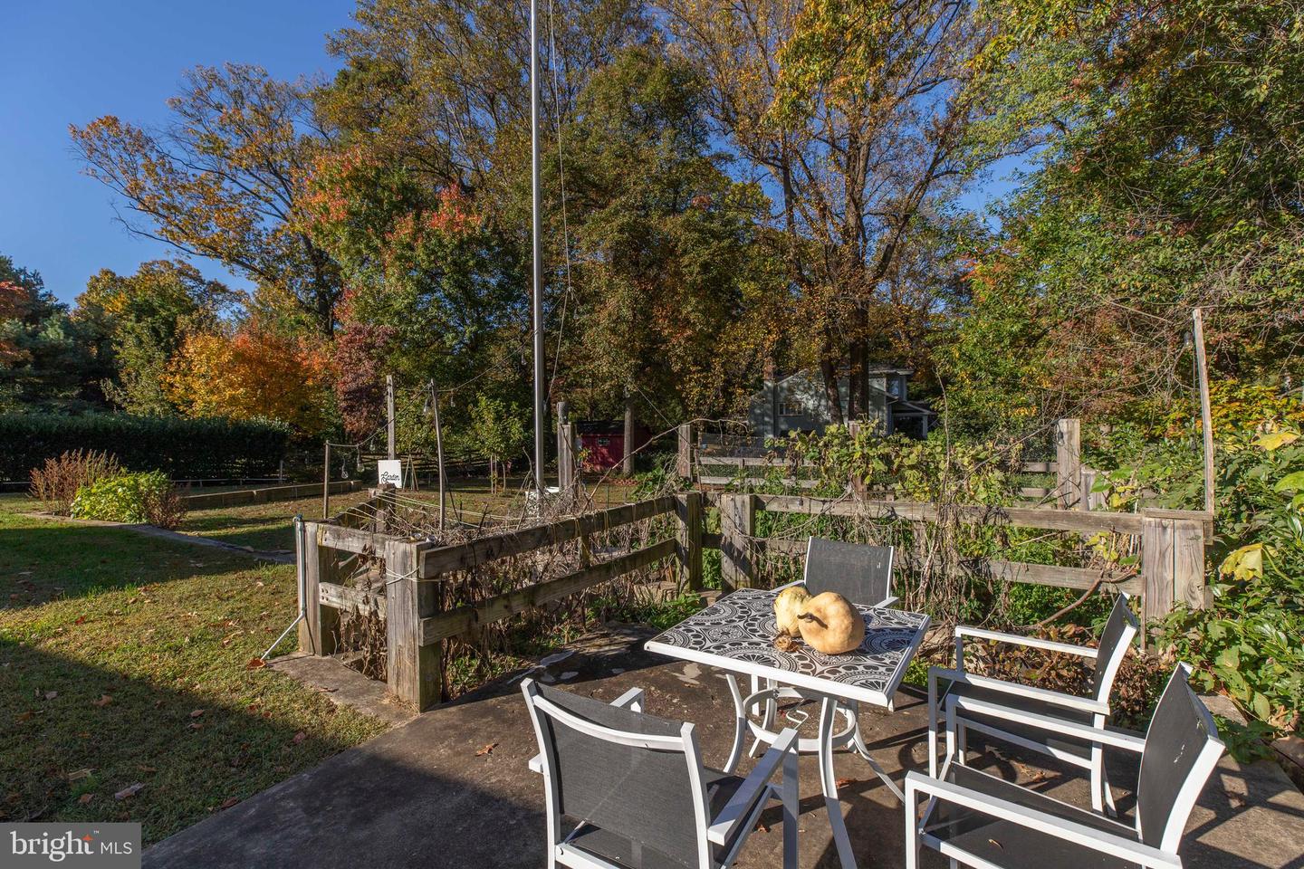 4304 WAKEFIELD CHAPEL RD, ANNANDALE, Virginia 22003, 4 Bedrooms Bedrooms, ,3 BathroomsBathrooms,Residential,For sale,4304 WAKEFIELD CHAPEL RD,VAFX2273162 MLS # VAFX2273162 4304 WAKEFIELD CHAPEL RD, ANNANDALE, Virginia 22003, 4 Bedrooms Bedrooms, ,3 BathroomsBathrooms,Residential,For sale,4304 WAKEFIELD CHAPEL RD,VAFX2273162 MLS # VAFX2273162