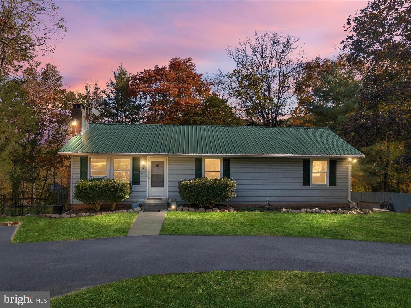 277 DISMAL HOLLOW RD, FRONT ROYAL, Virginia 22630, 3 Bedrooms Bedrooms, ,3 BathroomsBathrooms,Residential,For sale,277 DISMAL HOLLOW RD,VAWR2012530 MLS # VAWR2012530 277 DISMAL HOLLOW RD, FRONT ROYAL, Virginia 22630, 3 Bedrooms Bedrooms, ,3 BathroomsBathrooms,Residential,For sale,277 DISMAL HOLLOW RD,VAWR2012530 MLS # VAWR2012530