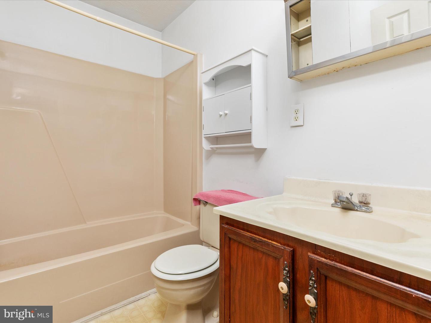 277 DISMAL HOLLOW RD, FRONT ROYAL, Virginia 22630, 3 Bedrooms Bedrooms, ,3 BathroomsBathrooms,Residential,For sale,277 DISMAL HOLLOW RD,VAWR2012530 MLS # VAWR2012530 277 DISMAL HOLLOW RD, FRONT ROYAL, Virginia 22630, 3 Bedrooms Bedrooms, ,3 BathroomsBathrooms,Residential,For sale,277 DISMAL HOLLOW RD,VAWR2012530 MLS # VAWR2012530