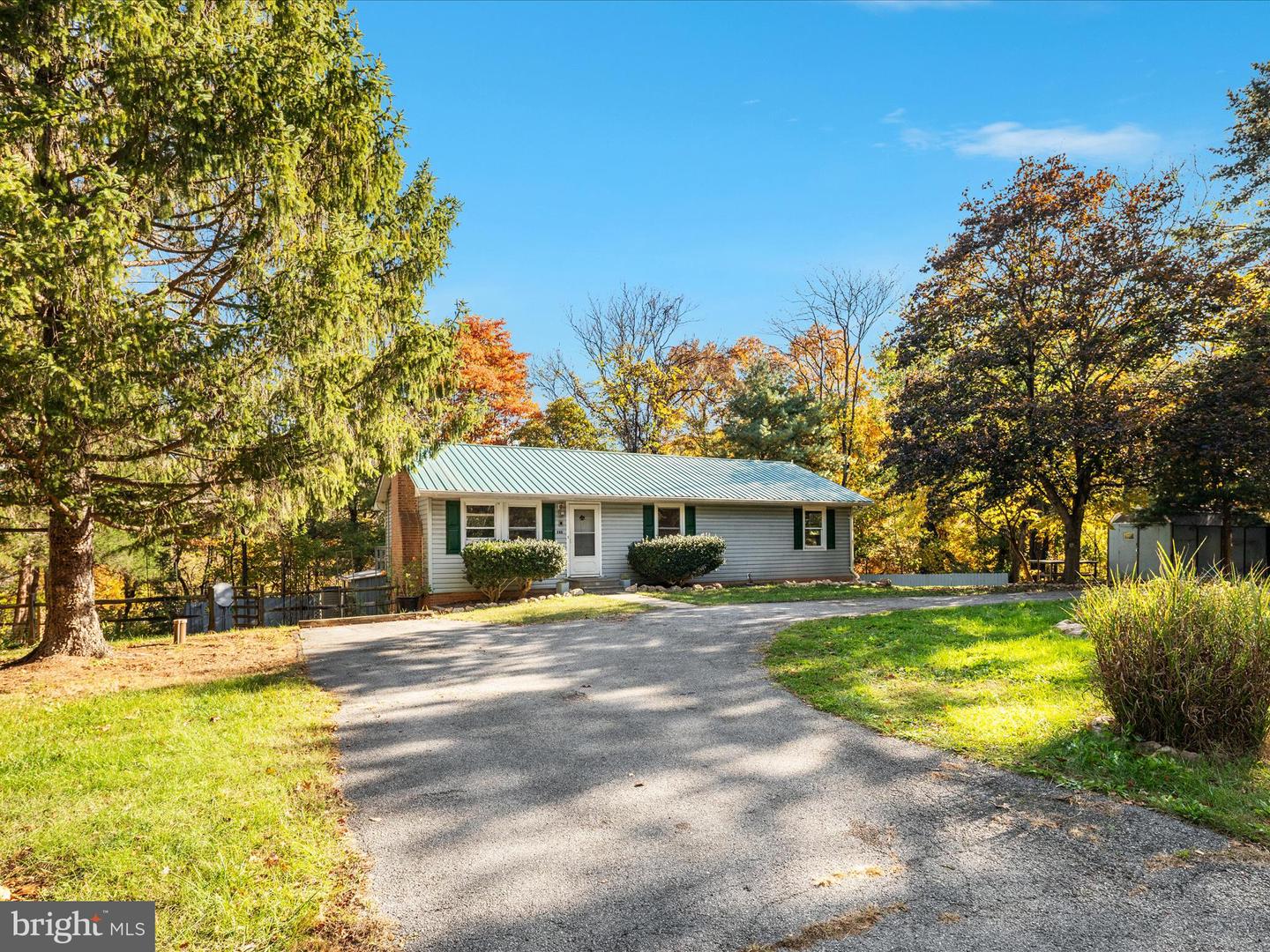 277 DISMAL HOLLOW RD, FRONT ROYAL, Virginia 22630, 3 Bedrooms Bedrooms, ,3 BathroomsBathrooms,Residential,For sale,277 DISMAL HOLLOW RD,VAWR2012530 MLS # VAWR2012530 277 DISMAL HOLLOW RD, FRONT ROYAL, Virginia 22630, 3 Bedrooms Bedrooms, ,3 BathroomsBathrooms,Residential,For sale,277 DISMAL HOLLOW RD,VAWR2012530 MLS # VAWR2012530