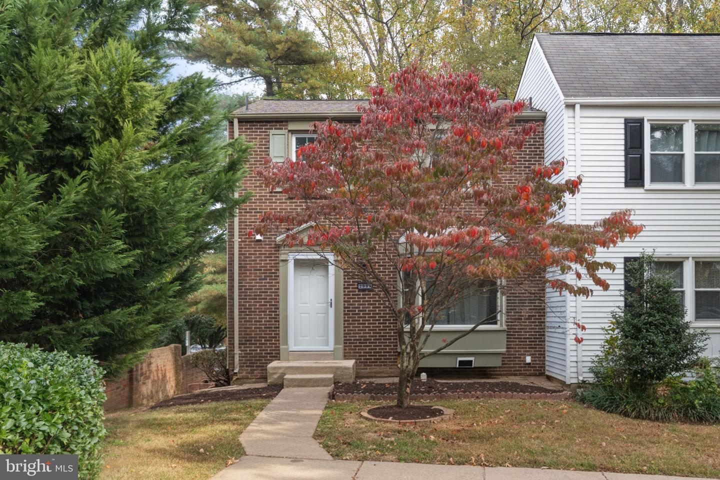 2901 EVERLEIGH WAY, FAIRFAX, Virginia 22031, 3 Bedrooms Bedrooms, ,3 BathroomsBathrooms,Residential,For sale,2901 EVERLEIGH WAY,VAFX2273772 MLS # VAFX2273772 2901 EVERLEIGH WAY, FAIRFAX, Virginia 22031, 3 Bedrooms Bedrooms, ,3 BathroomsBathrooms,Residential,For sale,2901 EVERLEIGH WAY,VAFX2273772 MLS # VAFX2273772