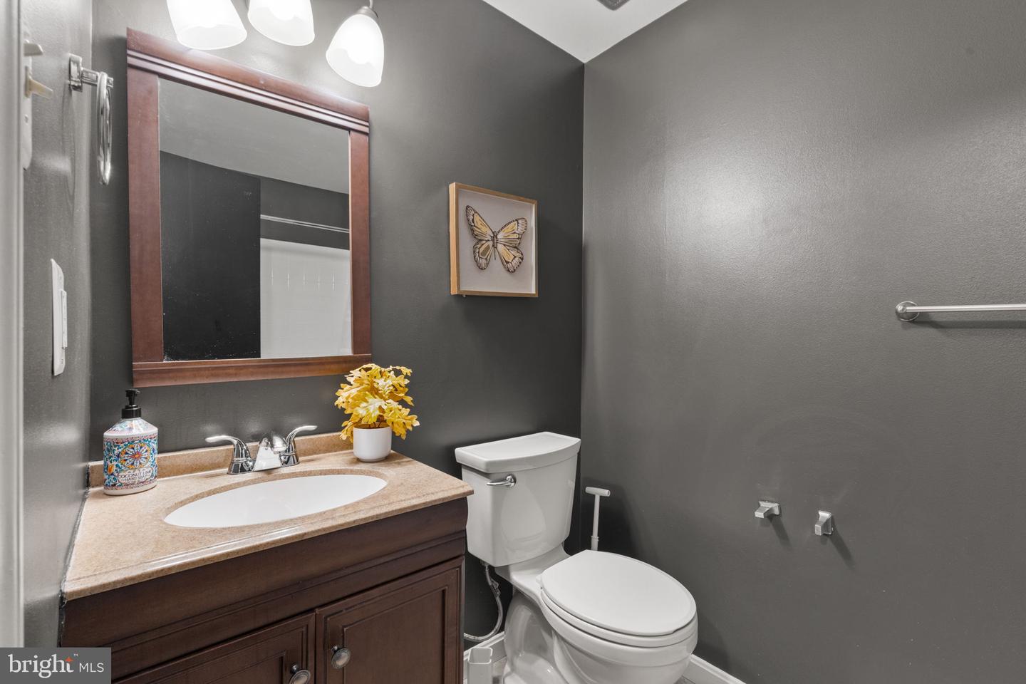2901 EVERLEIGH WAY, FAIRFAX, Virginia 22031, 3 Bedrooms Bedrooms, ,3 BathroomsBathrooms,Residential,For sale,2901 EVERLEIGH WAY,VAFX2273772 MLS # VAFX2273772 2901 EVERLEIGH WAY, FAIRFAX, Virginia 22031, 3 Bedrooms Bedrooms, ,3 BathroomsBathrooms,Residential,For sale,2901 EVERLEIGH WAY,VAFX2273772 MLS # VAFX2273772
