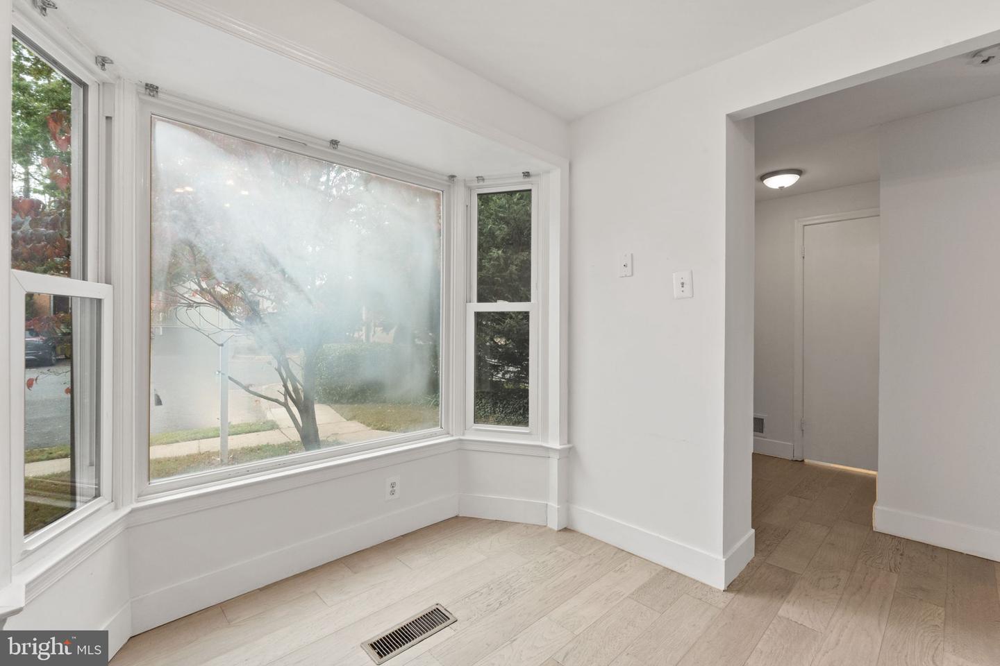 2901 EVERLEIGH WAY, FAIRFAX, Virginia 22031, 3 Bedrooms Bedrooms, ,3 BathroomsBathrooms,Residential,For sale,2901 EVERLEIGH WAY,VAFX2273772 MLS # VAFX2273772 2901 EVERLEIGH WAY, FAIRFAX, Virginia 22031, 3 Bedrooms Bedrooms, ,3 BathroomsBathrooms,Residential,For sale,2901 EVERLEIGH WAY,VAFX2273772 MLS # VAFX2273772