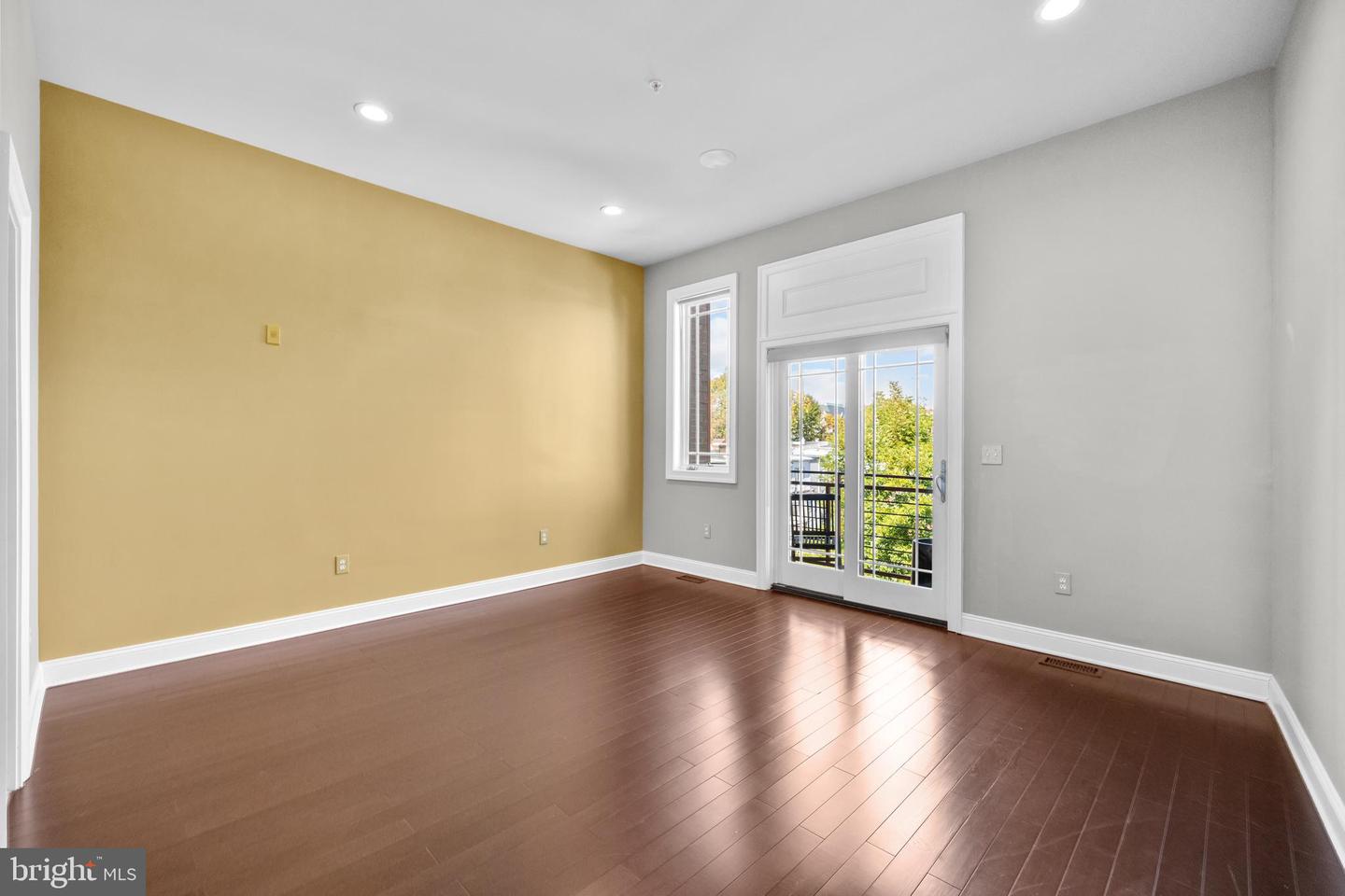 151 V ST NW #4, WASHINGTON, District Of Columbia 20001, 2 Bedrooms Bedrooms, ,2 BathroomsBathrooms,Residential,For sale,151 V ST NW #4,DCDC2226422 MLS # DCDC2226422 151 V ST NW #4, WASHINGTON, District Of Columbia 20001, 2 Bedrooms Bedrooms, ,2 BathroomsBathrooms,Residential,For sale,151 V ST NW #4,DCDC2226422 MLS # DCDC2226422