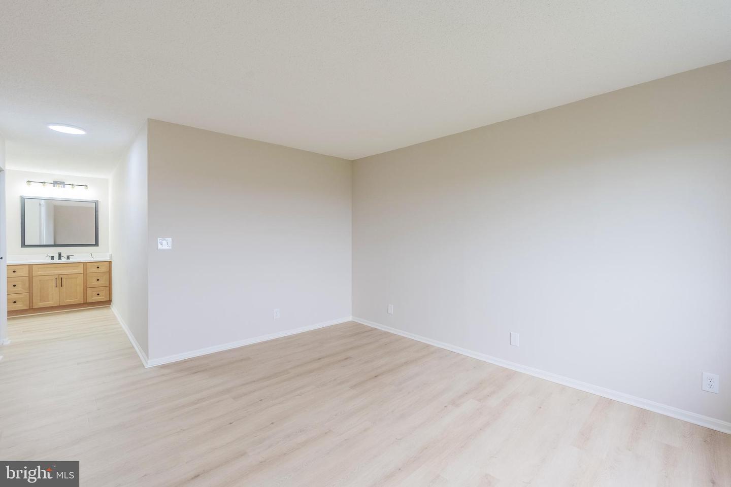 5903 MOUNT EAGLE DR #1206, ALEXANDRIA, Virginia 22303, 2 Bedrooms Bedrooms, ,2 BathroomsBathrooms,Residential,For sale,5903 MOUNT EAGLE DR #1206,VAFX2273928 MLS # VAFX2273928 5903 MOUNT EAGLE DR #1206, ALEXANDRIA, Virginia 22303, 2 Bedrooms Bedrooms, ,2 BathroomsBathrooms,Residential,For sale,5903 MOUNT EAGLE DR #1206,VAFX2273928 MLS # VAFX2273928