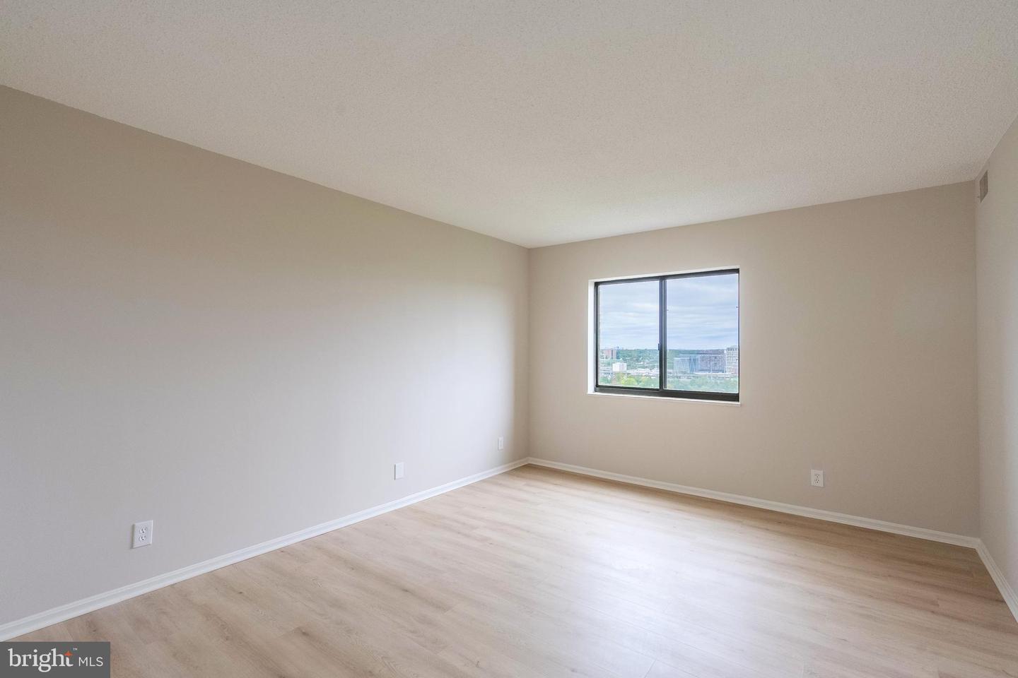 5903 MOUNT EAGLE DR #1206, ALEXANDRIA, Virginia 22303, 2 Bedrooms Bedrooms, ,2 BathroomsBathrooms,Residential,For sale,5903 MOUNT EAGLE DR #1206,VAFX2273928 MLS # VAFX2273928 5903 MOUNT EAGLE DR #1206, ALEXANDRIA, Virginia 22303, 2 Bedrooms Bedrooms, ,2 BathroomsBathrooms,Residential,For sale,5903 MOUNT EAGLE DR #1206,VAFX2273928 MLS # VAFX2273928