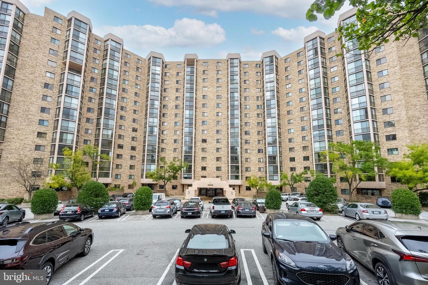 5903 MOUNT EAGLE DR #1206, ALEXANDRIA, Virginia 22303, 2 Bedrooms Bedrooms, ,2 BathroomsBathrooms,Residential,For sale,5903 MOUNT EAGLE DR #1206,VAFX2273928 MLS # VAFX2273928 5903 MOUNT EAGLE DR #1206, ALEXANDRIA, Virginia 22303, 2 Bedrooms Bedrooms, ,2 BathroomsBathrooms,Residential,For sale,5903 MOUNT EAGLE DR #1206,VAFX2273928 MLS # VAFX2273928