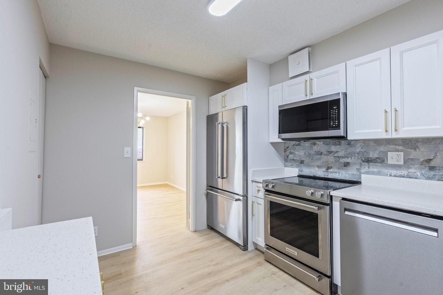 5903 MOUNT EAGLE DR #1206, ALEXANDRIA, Virginia 22303, 2 Bedrooms Bedrooms, ,2 BathroomsBathrooms,Residential,For sale,5903 MOUNT EAGLE DR #1206,VAFX2273928 MLS # VAFX2273928 5903 MOUNT EAGLE DR #1206, ALEXANDRIA, Virginia 22303, 2 Bedrooms Bedrooms, ,2 BathroomsBathrooms,Residential,For sale,5903 MOUNT EAGLE DR #1206,VAFX2273928 MLS # VAFX2273928