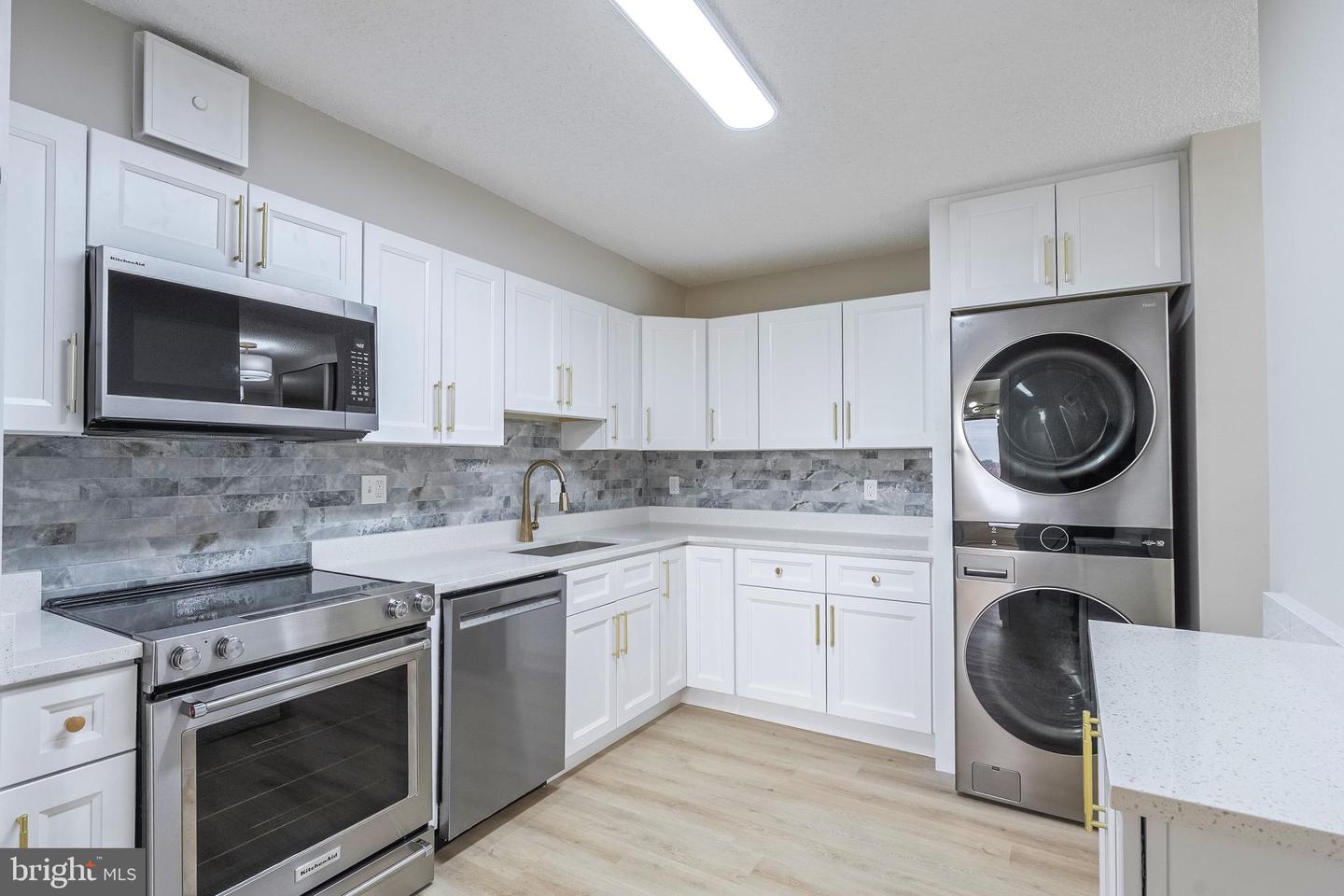 5903 MOUNT EAGLE DR #1206, ALEXANDRIA, Virginia 22303, 2 Bedrooms Bedrooms, ,2 BathroomsBathrooms,Residential,For sale,5903 MOUNT EAGLE DR #1206,VAFX2273928 MLS # VAFX2273928 5903 MOUNT EAGLE DR #1206, ALEXANDRIA, Virginia 22303, 2 Bedrooms Bedrooms, ,2 BathroomsBathrooms,Residential,For sale,5903 MOUNT EAGLE DR #1206,VAFX2273928 MLS # VAFX2273928