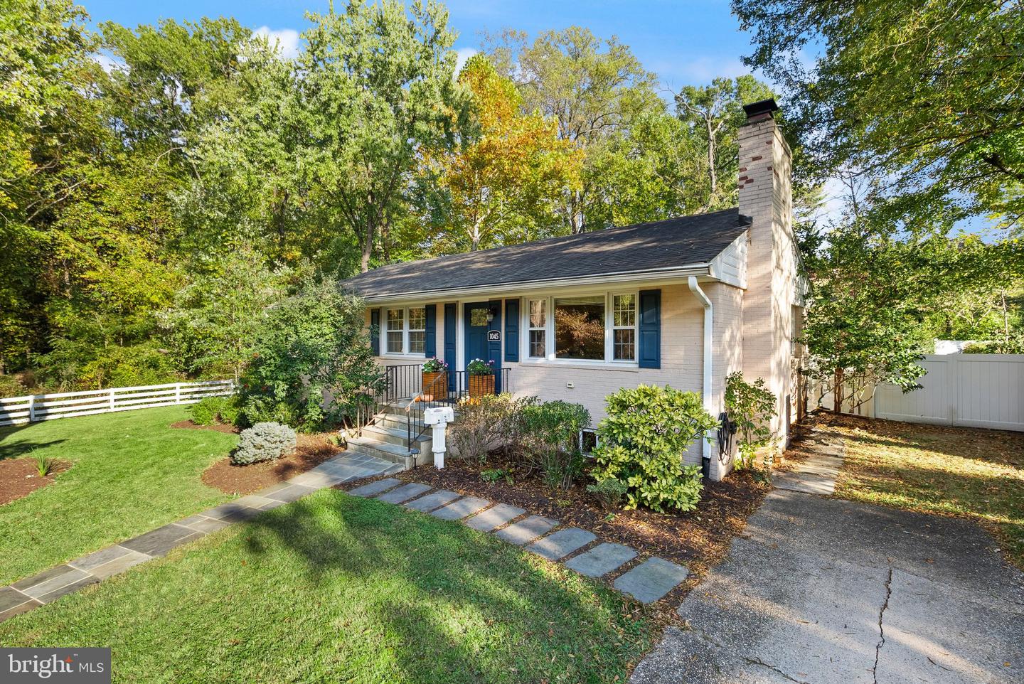 1045 RYNEX DR, ALEXANDRIA, Virginia 22312, 3 Bedrooms Bedrooms, 10 Rooms Rooms,2 BathroomsBathrooms,Residential,For sale,1045 RYNEX DR,VAAX2050682 MLS # VAAX2050682 1045 RYNEX DR, ALEXANDRIA, Virginia 22312, 3 Bedrooms Bedrooms, 10 Rooms Rooms,2 BathroomsBathrooms,Residential,For sale,1045 RYNEX DR,VAAX2050682 MLS # VAAX2050682