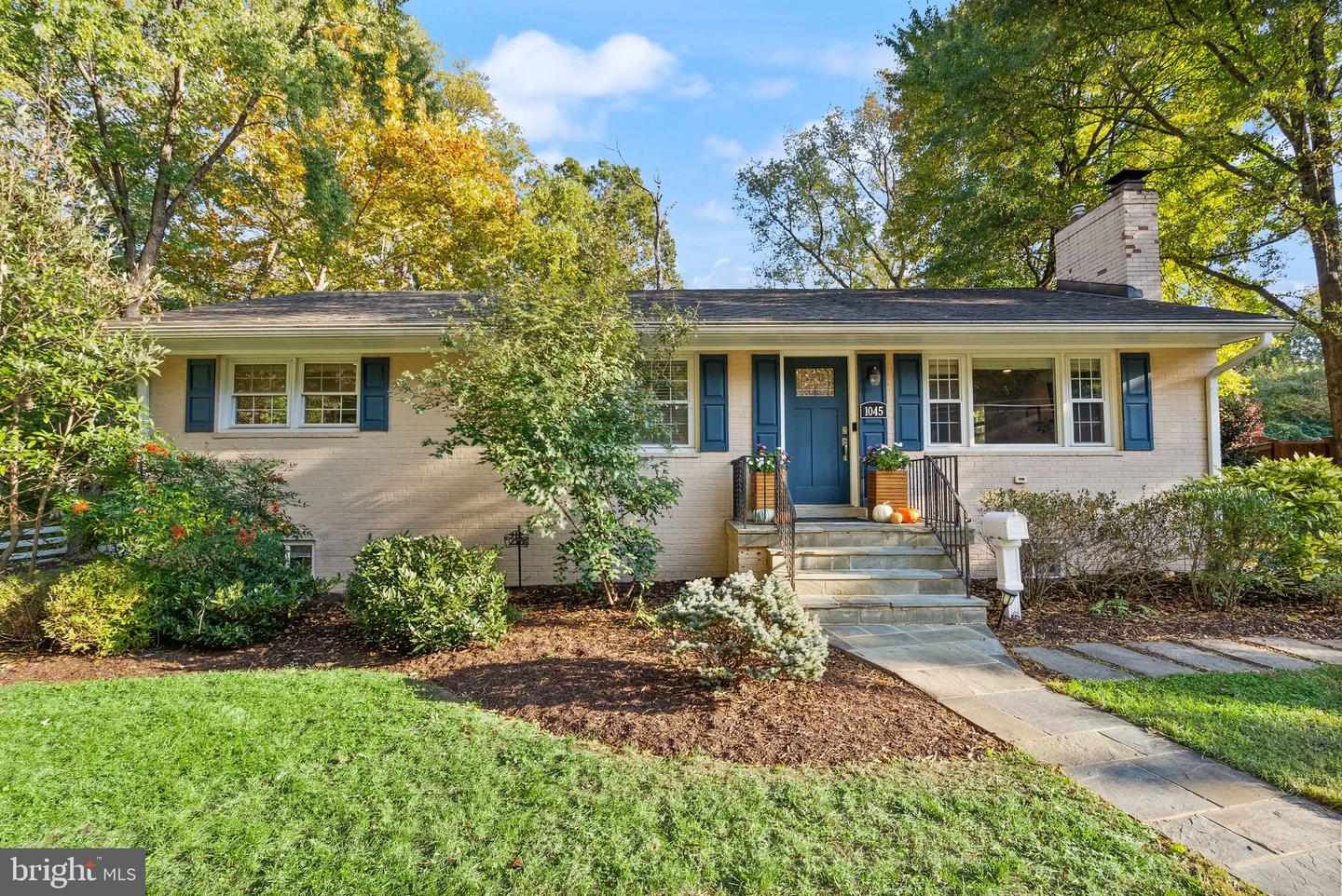 1045 RYNEX DR, ALEXANDRIA, Virginia 22312, 3 Bedrooms Bedrooms, 10 Rooms Rooms,2 BathroomsBathrooms,Residential,For sale,1045 RYNEX DR,VAAX2050682 MLS # VAAX2050682 1045 RYNEX DR, ALEXANDRIA, Virginia 22312, 3 Bedrooms Bedrooms, 10 Rooms Rooms,2 BathroomsBathrooms,Residential,For sale,1045 RYNEX DR,VAAX2050682 MLS # VAAX2050682