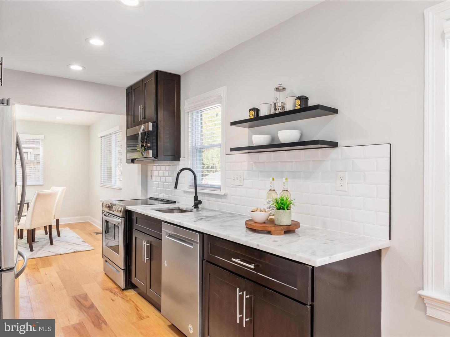 112 S BARTON ST, ARLINGTON, Virginia 22204, 4 Bedrooms Bedrooms, ,3 BathroomsBathrooms,Residential,For sale,112 S BARTON ST,VAAR2064776 MLS # VAAR2064776 112 S BARTON ST, ARLINGTON, Virginia 22204, 4 Bedrooms Bedrooms, ,3 BathroomsBathrooms,Residential,For sale,112 S BARTON ST,VAAR2064776 MLS # VAAR2064776