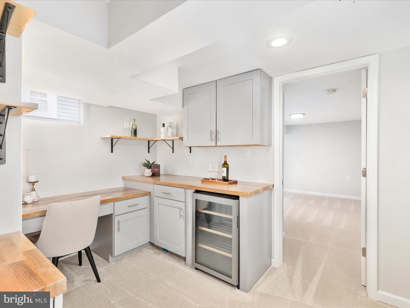 112 S BARTON ST, ARLINGTON, Virginia 22204, 4 Bedrooms Bedrooms, ,3 BathroomsBathrooms,Residential,For sale,112 S BARTON ST,VAAR2064776 MLS # VAAR2064776 112 S BARTON ST, ARLINGTON, Virginia 22204, 4 Bedrooms Bedrooms, ,3 BathroomsBathrooms,Residential,For sale,112 S BARTON ST,VAAR2064776 MLS # VAAR2064776