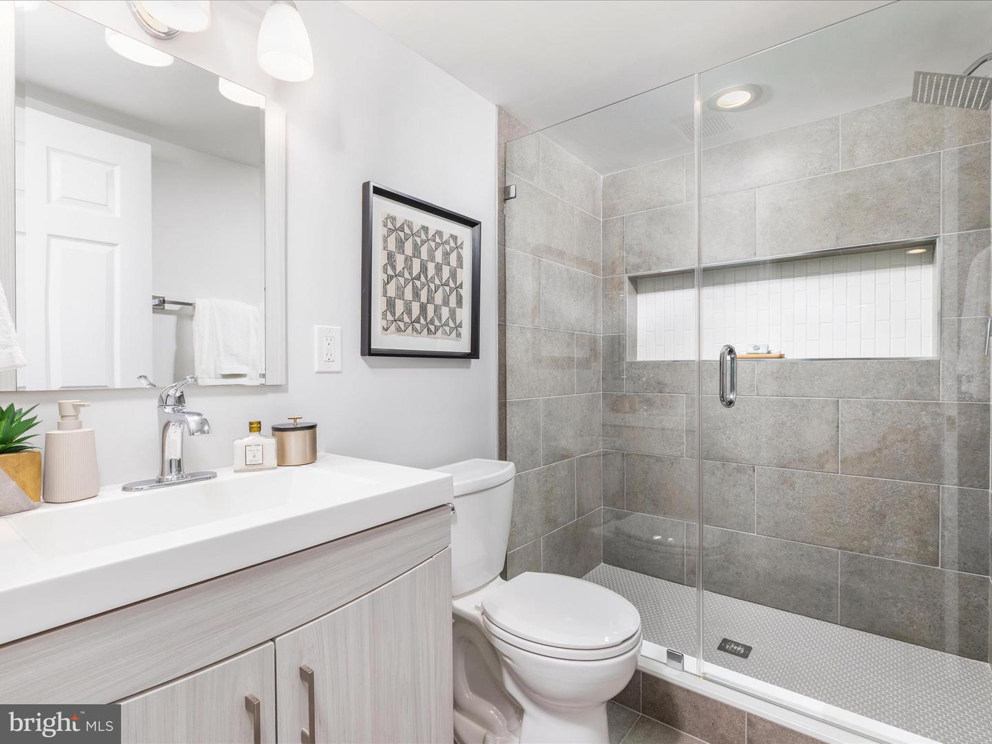 112 S BARTON ST, ARLINGTON, Virginia 22204, 4 Bedrooms Bedrooms, ,3 BathroomsBathrooms,Residential,For sale,112 S BARTON ST,VAAR2064776 MLS # VAAR2064776 112 S BARTON ST, ARLINGTON, Virginia 22204, 4 Bedrooms Bedrooms, ,3 BathroomsBathrooms,Residential,For sale,112 S BARTON ST,VAAR2064776 MLS # VAAR2064776