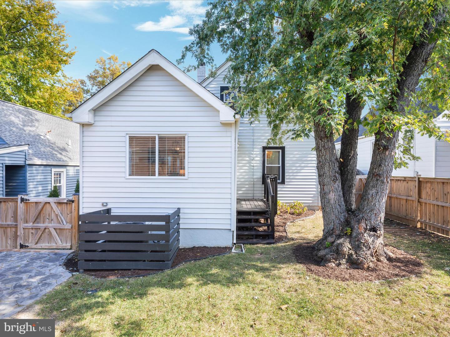 112 S BARTON ST, ARLINGTON, Virginia 22204, 4 Bedrooms Bedrooms, ,3 BathroomsBathrooms,Residential,For sale,112 S BARTON ST,VAAR2064776 MLS # VAAR2064776 112 S BARTON ST, ARLINGTON, Virginia 22204, 4 Bedrooms Bedrooms, ,3 BathroomsBathrooms,Residential,For sale,112 S BARTON ST,VAAR2064776 MLS # VAAR2064776