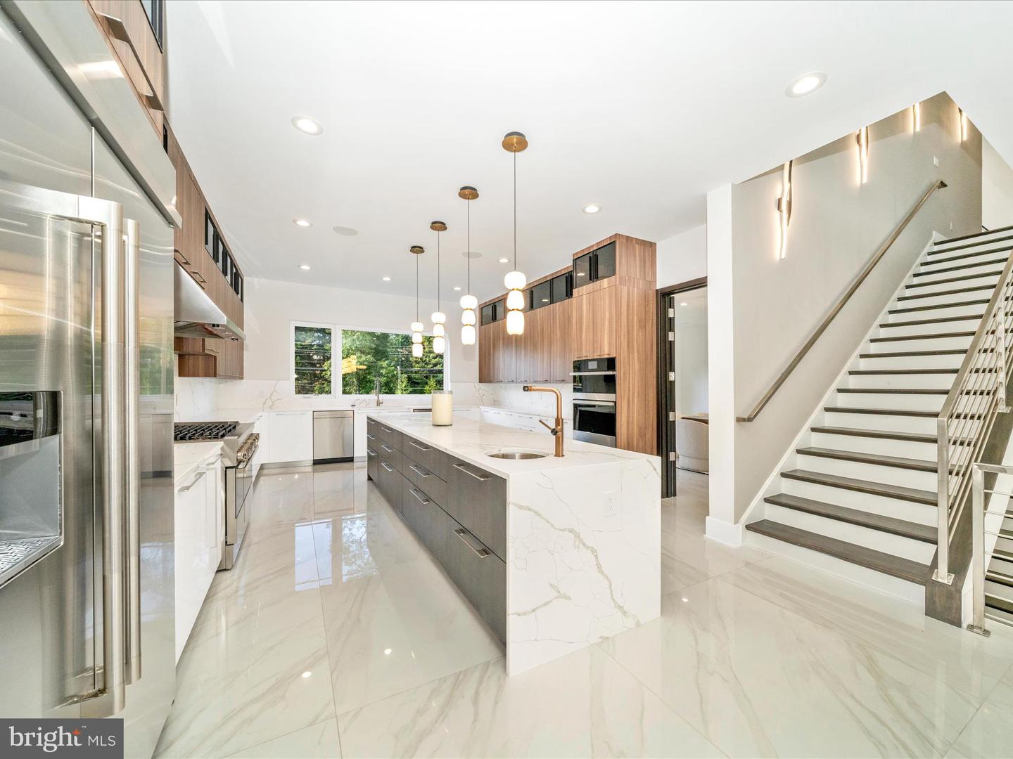 2209 HUNTER MILL RD, VIENNA, Virginia 22181, 5 Bedrooms Bedrooms, ,7 BathroomsBathrooms,Residential,For sale,2209 HUNTER MILL RD,VAFX2273790 MLS # VAFX2273790 2209 HUNTER MILL RD, VIENNA, Virginia 22181, 5 Bedrooms Bedrooms, ,7 BathroomsBathrooms,Residential,For sale,2209 HUNTER MILL RD,VAFX2273790 MLS # VAFX2273790
