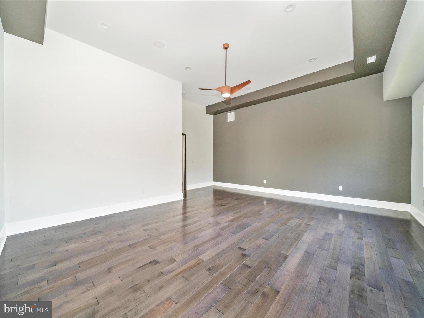 2209 HUNTER MILL RD, VIENNA, Virginia 22181, 5 Bedrooms Bedrooms, ,7 BathroomsBathrooms,Residential,For sale,2209 HUNTER MILL RD,VAFX2273790 MLS # VAFX2273790 2209 HUNTER MILL RD, VIENNA, Virginia 22181, 5 Bedrooms Bedrooms, ,7 BathroomsBathrooms,Residential,For sale,2209 HUNTER MILL RD,VAFX2273790 MLS # VAFX2273790