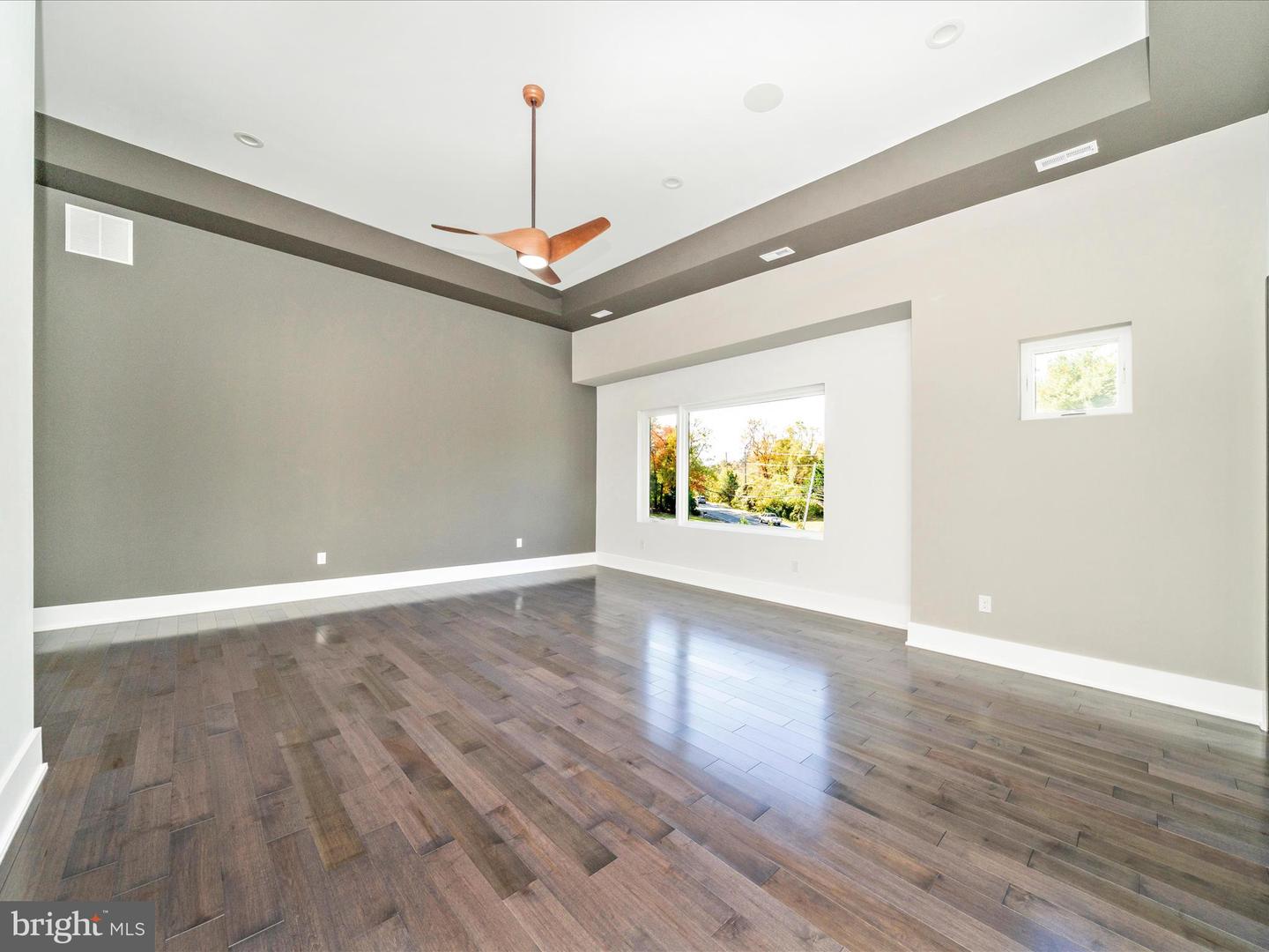 2209 HUNTER MILL RD, VIENNA, Virginia 22181, 5 Bedrooms Bedrooms, ,7 BathroomsBathrooms,Residential,For sale,2209 HUNTER MILL RD,VAFX2273790 MLS # VAFX2273790 2209 HUNTER MILL RD, VIENNA, Virginia 22181, 5 Bedrooms Bedrooms, ,7 BathroomsBathrooms,Residential,For sale,2209 HUNTER MILL RD,VAFX2273790 MLS # VAFX2273790