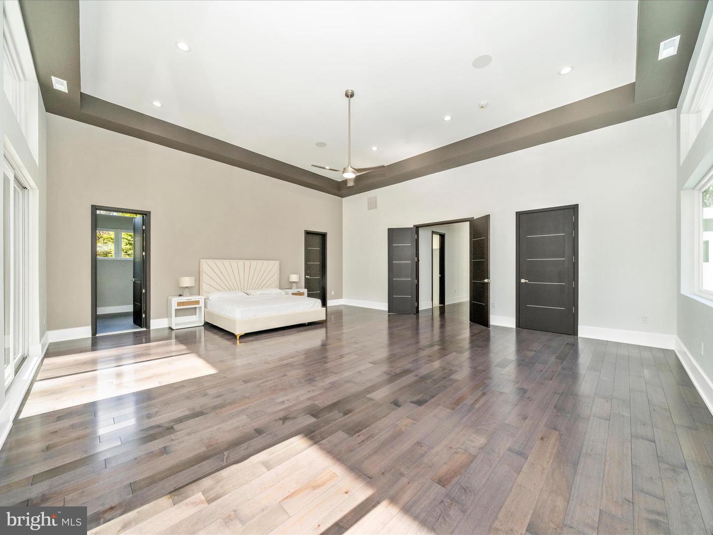 2209 HUNTER MILL RD, VIENNA, Virginia 22181, 5 Bedrooms Bedrooms, ,7 BathroomsBathrooms,Residential,For sale,2209 HUNTER MILL RD,VAFX2273790 MLS # VAFX2273790 2209 HUNTER MILL RD, VIENNA, Virginia 22181, 5 Bedrooms Bedrooms, ,7 BathroomsBathrooms,Residential,For sale,2209 HUNTER MILL RD,VAFX2273790 MLS # VAFX2273790