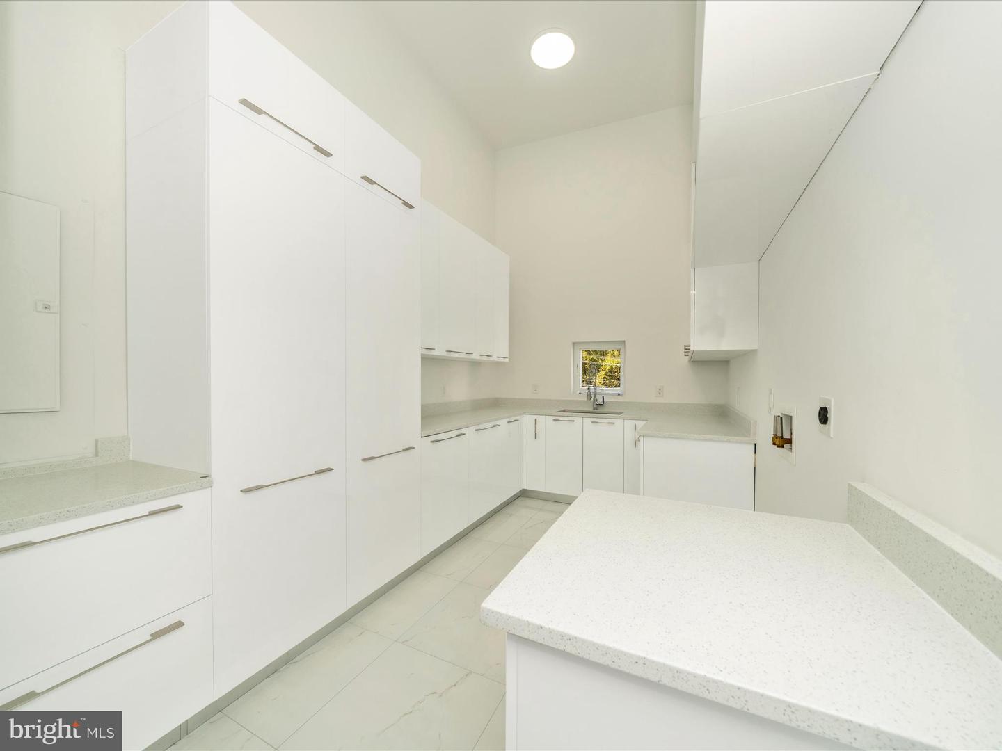 2209 HUNTER MILL RD, VIENNA, Virginia 22181, 5 Bedrooms Bedrooms, ,7 BathroomsBathrooms,Residential,For sale,2209 HUNTER MILL RD,VAFX2273790 MLS # VAFX2273790 2209 HUNTER MILL RD, VIENNA, Virginia 22181, 5 Bedrooms Bedrooms, ,7 BathroomsBathrooms,Residential,For sale,2209 HUNTER MILL RD,VAFX2273790 MLS # VAFX2273790