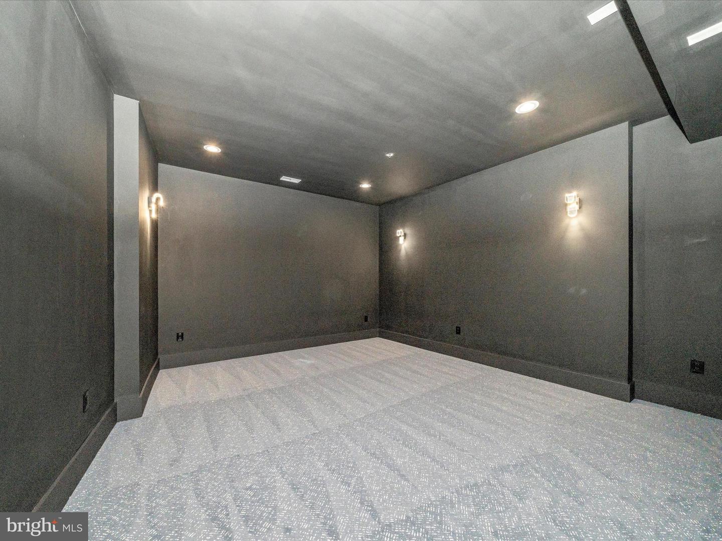 2209 HUNTER MILL RD, VIENNA, Virginia 22181, 5 Bedrooms Bedrooms, ,7 BathroomsBathrooms,Residential,For sale,2209 HUNTER MILL RD,VAFX2273790 MLS # VAFX2273790 2209 HUNTER MILL RD, VIENNA, Virginia 22181, 5 Bedrooms Bedrooms, ,7 BathroomsBathrooms,Residential,For sale,2209 HUNTER MILL RD,VAFX2273790 MLS # VAFX2273790