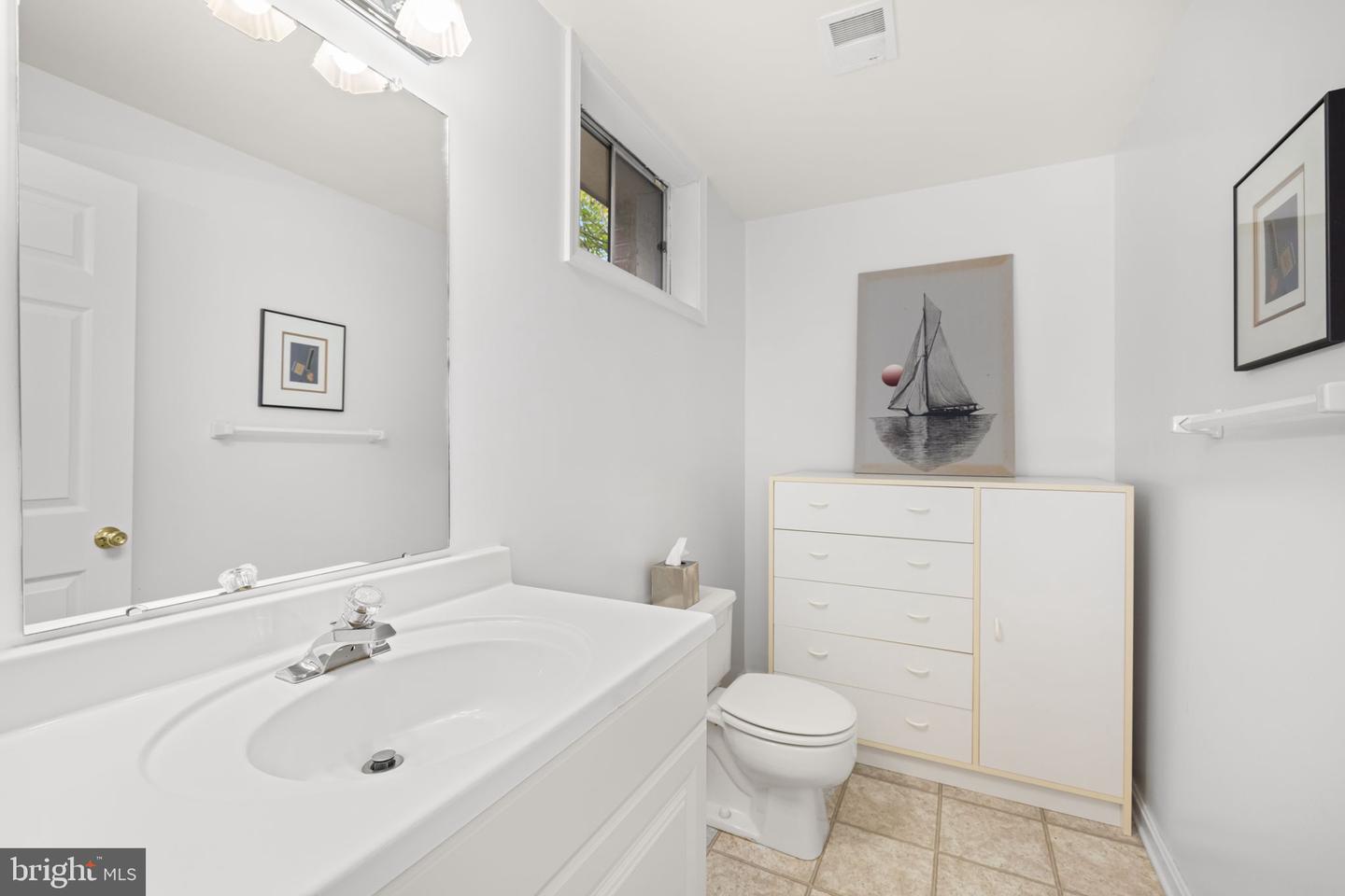 1302 CLAYBORNE HOUSE CT, MCLEAN, Virginia 22101, 5 Bedrooms Bedrooms, 9 Rooms Rooms,3 BathroomsBathrooms,Residential,For sale,1302 CLAYBORNE HOUSE CT,VAFX2273884 MLS # VAFX2273884 1302 CLAYBORNE HOUSE CT, MCLEAN, Virginia 22101, 5 Bedrooms Bedrooms, 9 Rooms Rooms,3 BathroomsBathrooms,Residential,For sale,1302 CLAYBORNE HOUSE CT,VAFX2273884 MLS # VAFX2273884