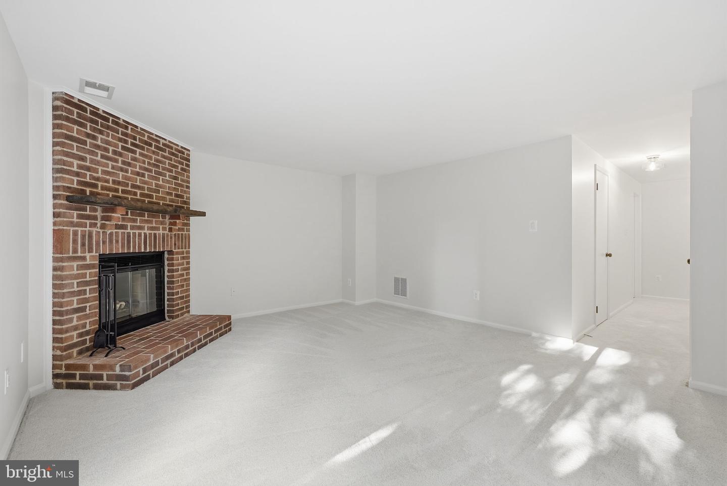 14329 LITTLE ROCKY MOUNTAIN CT, CENTREVILLE, Virginia 20120, 3 Bedrooms Bedrooms, ,1 BathroomBathrooms,Residential,For sale,14329 LITTLE ROCKY MOUNTAIN CT,VAFX2273998 MLS # VAFX2273998 14329 LITTLE ROCKY MOUNTAIN CT, CENTREVILLE, Virginia 20120, 3 Bedrooms Bedrooms, ,1 BathroomBathrooms,Residential,For sale,14329 LITTLE ROCKY MOUNTAIN CT,VAFX2273998 MLS # VAFX2273998