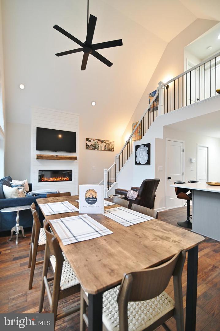 5448 CROOKED RUN RD, MOUNT JACKSON, Virginia 22842, 4 Bedrooms Bedrooms, ,3 BathroomsBathrooms,Residential,For sale,5448 CROOKED RUN RD,VASH2012756 MLS # VASH2012756 5448 CROOKED RUN RD, MOUNT JACKSON, Virginia 22842, 4 Bedrooms Bedrooms, ,3 BathroomsBathrooms,Residential,For sale,5448 CROOKED RUN RD,VASH2012756 MLS # VASH2012756