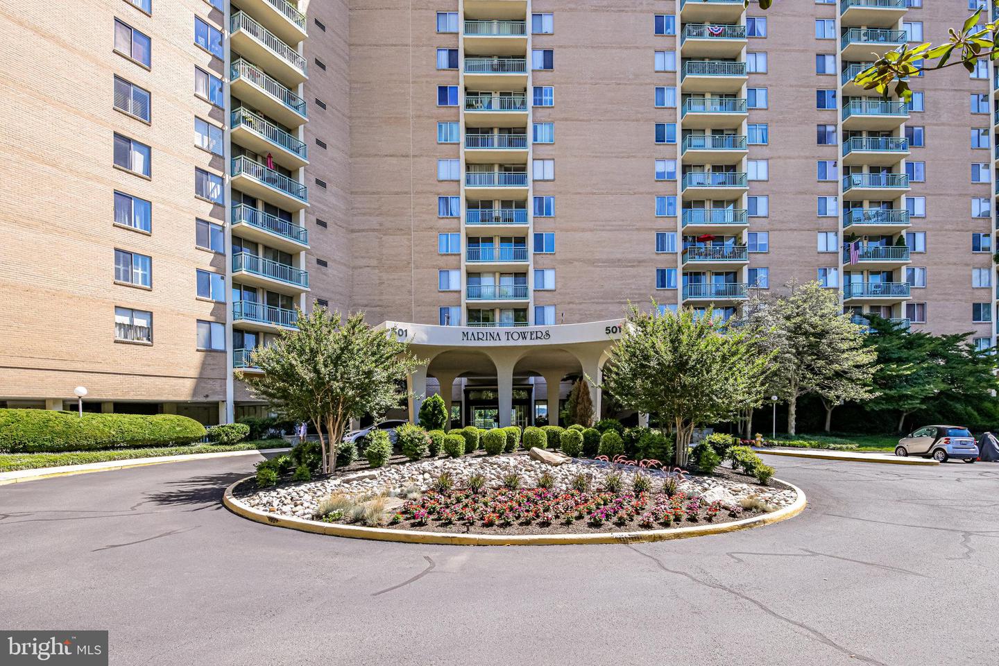 501 SLATERS LN #714, ALEXANDRIA, Virginia 22314, 2 Bedrooms Bedrooms, ,2 BathroomsBathrooms,Residential,For sale,501 SLATERS LN #714,VAAX2050748 MLS # VAAX2050748 501 SLATERS LN #714, ALEXANDRIA, Virginia 22314, 2 Bedrooms Bedrooms, ,2 BathroomsBathrooms,Residential,For sale,501 SLATERS LN #714,VAAX2050748 MLS # VAAX2050748