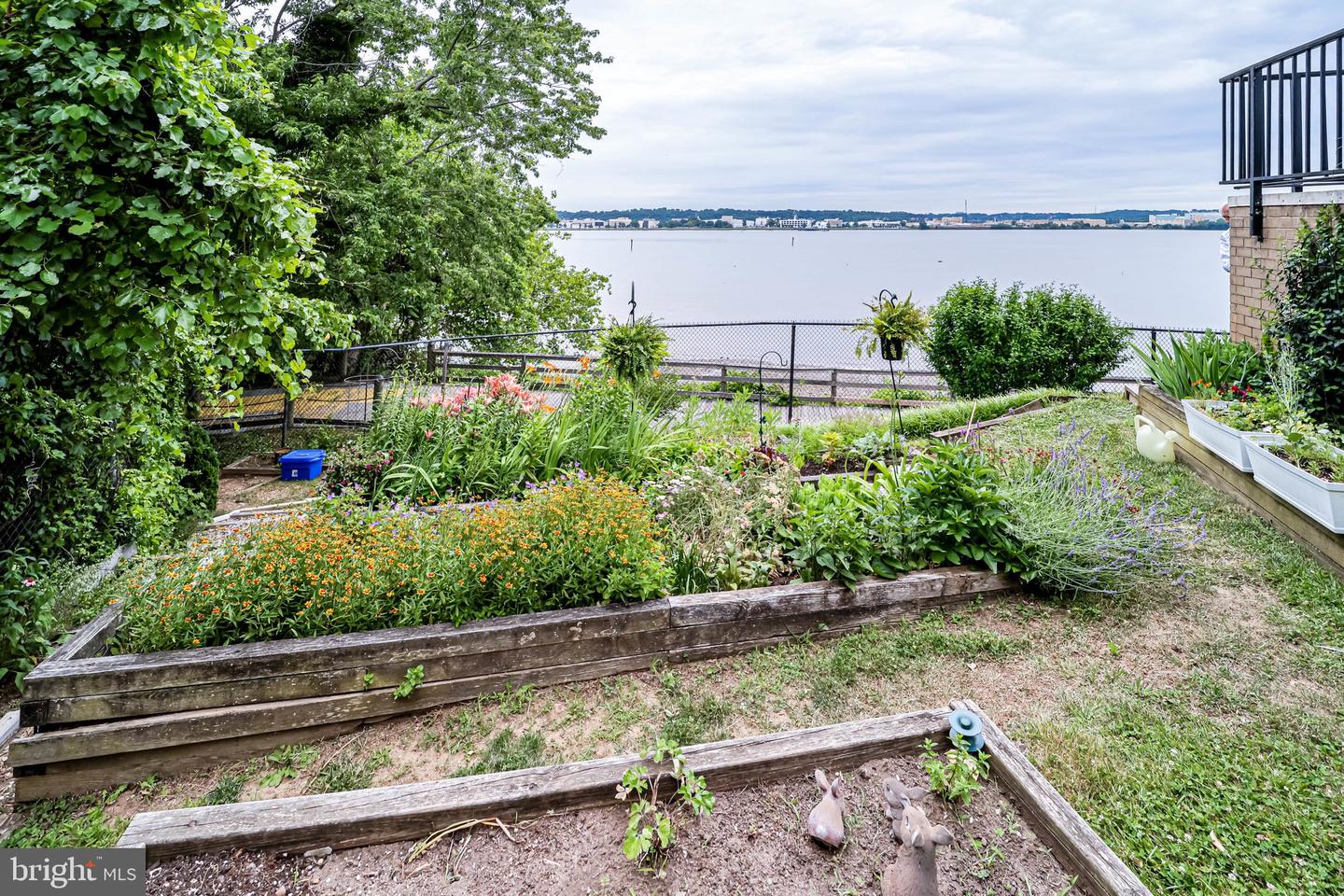 501 SLATERS LN #714, ALEXANDRIA, Virginia 22314, 2 Bedrooms Bedrooms, ,2 BathroomsBathrooms,Residential,For sale,501 SLATERS LN #714,VAAX2050748 MLS # VAAX2050748 501 SLATERS LN #714, ALEXANDRIA, Virginia 22314, 2 Bedrooms Bedrooms, ,2 BathroomsBathrooms,Residential,For sale,501 SLATERS LN #714,VAAX2050748 MLS # VAAX2050748