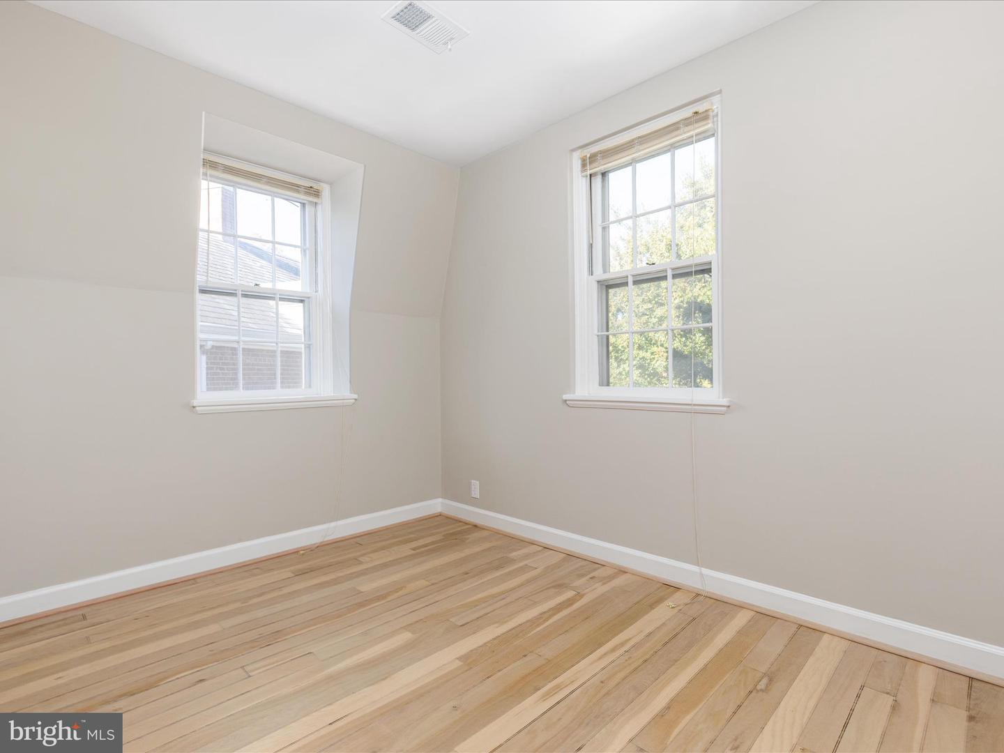 4204 34TH ST S, ARLINGTON, Virginia 22206, 3 Bedrooms Bedrooms, ,2 BathroomsBathrooms,Residential,For sale,4204 34TH ST S,VAAR2064800 MLS # VAAR2064800 4204 34TH ST S, ARLINGTON, Virginia 22206, 3 Bedrooms Bedrooms, ,2 BathroomsBathrooms,Residential,For sale,4204 34TH ST S,VAAR2064800 MLS # VAAR2064800