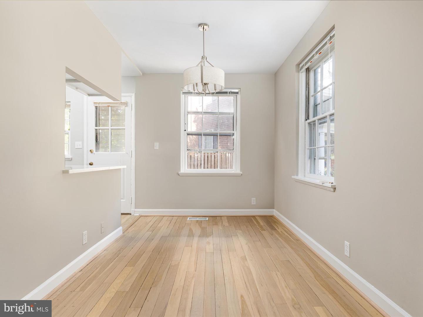 4204 34TH ST S, ARLINGTON, Virginia 22206, 3 Bedrooms Bedrooms, ,2 BathroomsBathrooms,Residential,For sale,4204 34TH ST S,VAAR2064800 MLS # VAAR2064800 4204 34TH ST S, ARLINGTON, Virginia 22206, 3 Bedrooms Bedrooms, ,2 BathroomsBathrooms,Residential,For sale,4204 34TH ST S,VAAR2064800 MLS # VAAR2064800