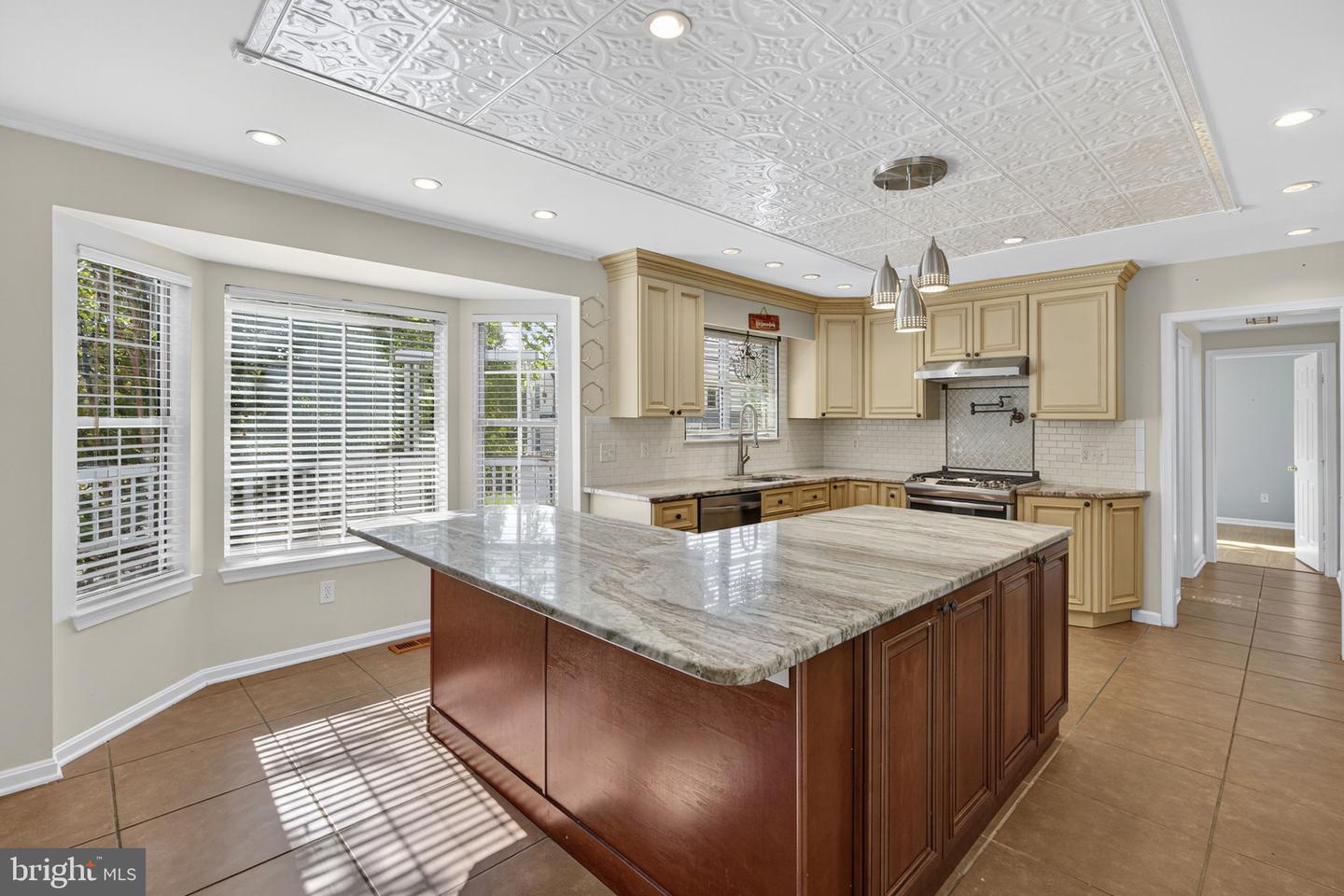 43213 WAYSIDE CIR, ASHBURN, Virginia 20147, 5 Bedrooms Bedrooms, ,3 BathroomsBathrooms,Residential,For sale,43213 WAYSIDE CIR,VALO2108980 MLS # VALO2108980 43213 WAYSIDE CIR, ASHBURN, Virginia 20147, 5 Bedrooms Bedrooms, ,3 BathroomsBathrooms,Residential,For sale,43213 WAYSIDE CIR,VALO2108980 MLS # VALO2108980