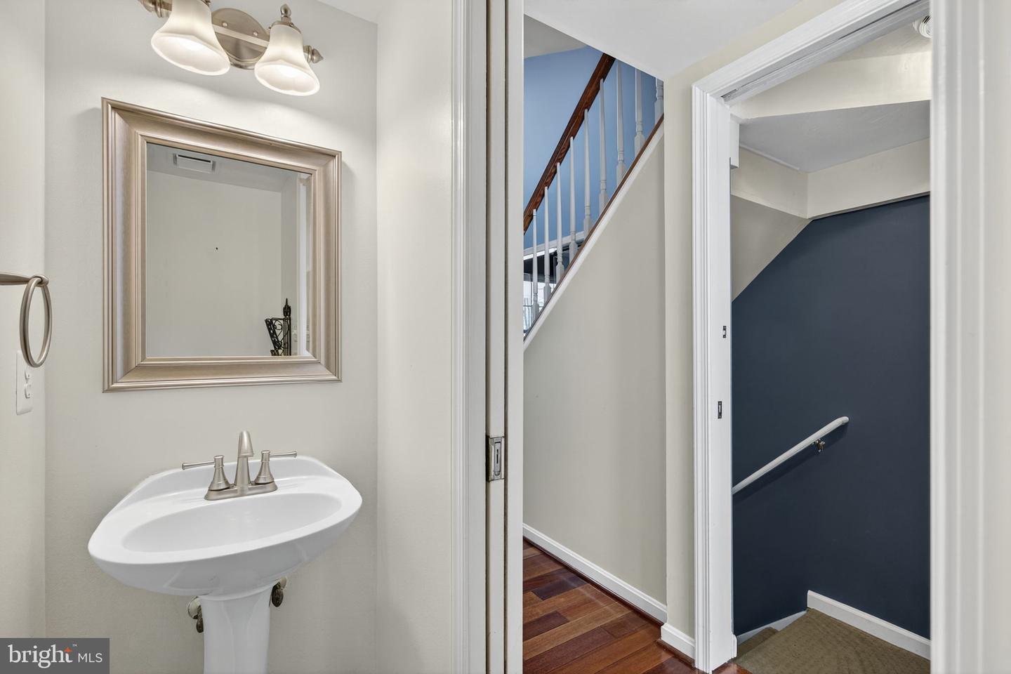 43213 WAYSIDE CIR, ASHBURN, Virginia 20147, 5 Bedrooms Bedrooms, ,3 BathroomsBathrooms,Residential,For sale,43213 WAYSIDE CIR,VALO2108980 MLS # VALO2108980 43213 WAYSIDE CIR, ASHBURN, Virginia 20147, 5 Bedrooms Bedrooms, ,3 BathroomsBathrooms,Residential,For sale,43213 WAYSIDE CIR,VALO2108980 MLS # VALO2108980