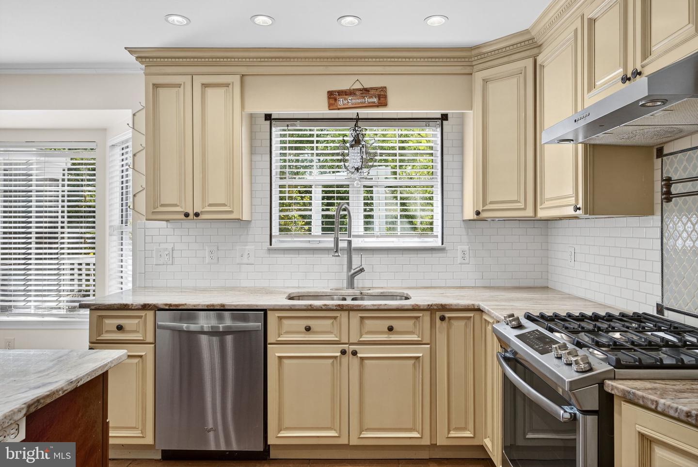 43213 WAYSIDE CIR, ASHBURN, Virginia 20147, 5 Bedrooms Bedrooms, ,3 BathroomsBathrooms,Residential,For sale,43213 WAYSIDE CIR,VALO2108980 MLS # VALO2108980 43213 WAYSIDE CIR, ASHBURN, Virginia 20147, 5 Bedrooms Bedrooms, ,3 BathroomsBathrooms,Residential,For sale,43213 WAYSIDE CIR,VALO2108980 MLS # VALO2108980
