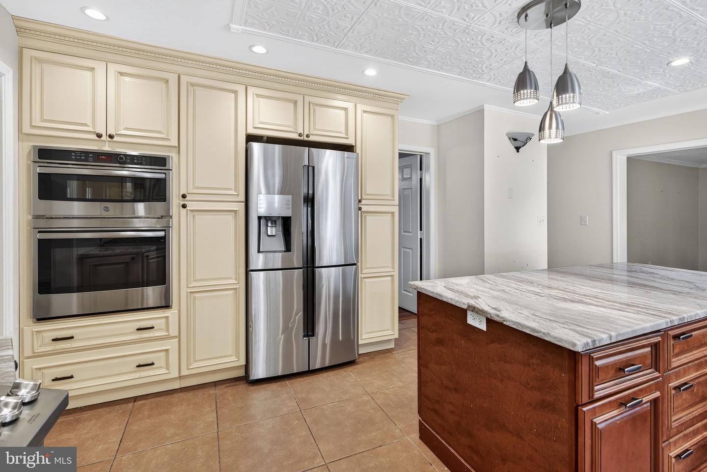 43213 WAYSIDE CIR, ASHBURN, Virginia 20147, 5 Bedrooms Bedrooms, ,3 BathroomsBathrooms,Residential,For sale,43213 WAYSIDE CIR,VALO2108980 MLS # VALO2108980 43213 WAYSIDE CIR, ASHBURN, Virginia 20147, 5 Bedrooms Bedrooms, ,3 BathroomsBathrooms,Residential,For sale,43213 WAYSIDE CIR,VALO2108980 MLS # VALO2108980