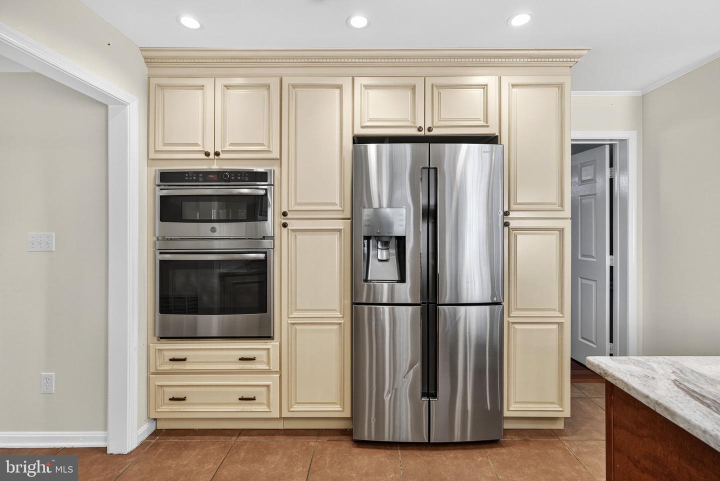 43213 WAYSIDE CIR, ASHBURN, Virginia 20147, 5 Bedrooms Bedrooms, ,3 BathroomsBathrooms,Residential,For sale,43213 WAYSIDE CIR,VALO2108980 MLS # VALO2108980 43213 WAYSIDE CIR, ASHBURN, Virginia 20147, 5 Bedrooms Bedrooms, ,3 BathroomsBathrooms,Residential,For sale,43213 WAYSIDE CIR,VALO2108980 MLS # VALO2108980