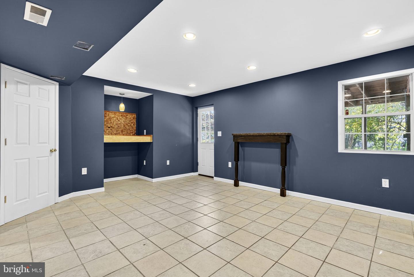43213 WAYSIDE CIR, ASHBURN, Virginia 20147, 5 Bedrooms Bedrooms, ,3 BathroomsBathrooms,Residential,For sale,43213 WAYSIDE CIR,VALO2108980 MLS # VALO2108980 43213 WAYSIDE CIR, ASHBURN, Virginia 20147, 5 Bedrooms Bedrooms, ,3 BathroomsBathrooms,Residential,For sale,43213 WAYSIDE CIR,VALO2108980 MLS # VALO2108980