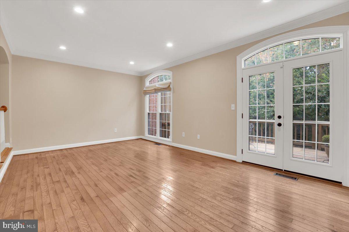 7477 COLLINS MEADE WAY, ALEXANDRIA, Virginia 22315, 3 Bedrooms Bedrooms, ,3 BathroomsBathrooms,Residential,For sale,7477 COLLINS MEADE WAY,VAFX2274518 MLS # VAFX2274518 7477 COLLINS MEADE WAY, ALEXANDRIA, Virginia 22315, 3 Bedrooms Bedrooms, ,3 BathroomsBathrooms,Residential,For sale,7477 COLLINS MEADE WAY,VAFX2274518 MLS # VAFX2274518