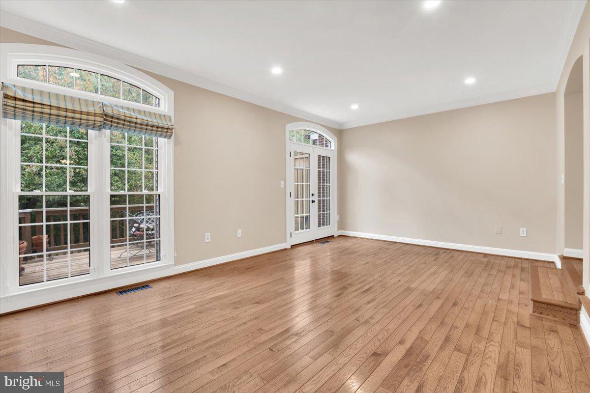 7477 COLLINS MEADE WAY, ALEXANDRIA, Virginia 22315, 3 Bedrooms Bedrooms, ,3 BathroomsBathrooms,Residential,For sale,7477 COLLINS MEADE WAY,VAFX2274518 MLS # VAFX2274518 7477 COLLINS MEADE WAY, ALEXANDRIA, Virginia 22315, 3 Bedrooms Bedrooms, ,3 BathroomsBathrooms,Residential,For sale,7477 COLLINS MEADE WAY,VAFX2274518 MLS # VAFX2274518