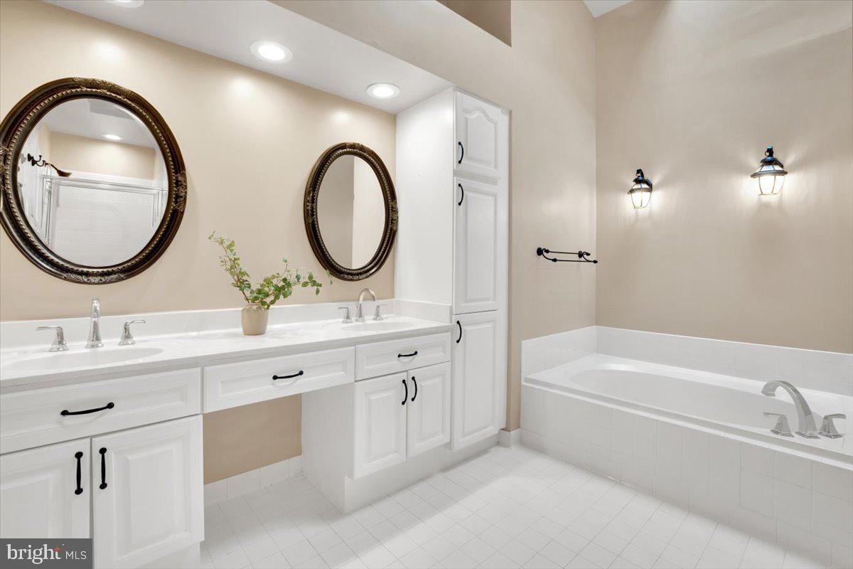 7477 COLLINS MEADE WAY, ALEXANDRIA, Virginia 22315, 3 Bedrooms Bedrooms, ,3 BathroomsBathrooms,Residential,For sale,7477 COLLINS MEADE WAY,VAFX2274518 MLS # VAFX2274518 7477 COLLINS MEADE WAY, ALEXANDRIA, Virginia 22315, 3 Bedrooms Bedrooms, ,3 BathroomsBathrooms,Residential,For sale,7477 COLLINS MEADE WAY,VAFX2274518 MLS # VAFX2274518
