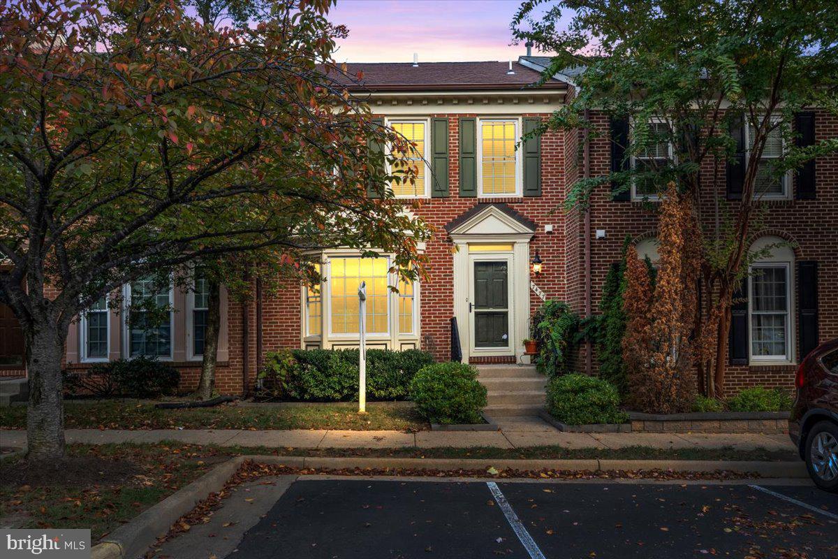 7477 COLLINS MEADE WAY, ALEXANDRIA, Virginia 22315, 3 Bedrooms Bedrooms, ,3 BathroomsBathrooms,Residential,For sale,7477 COLLINS MEADE WAY,VAFX2274518 MLS # VAFX2274518 7477 COLLINS MEADE WAY, ALEXANDRIA, Virginia 22315, 3 Bedrooms Bedrooms, ,3 BathroomsBathrooms,Residential,For sale,7477 COLLINS MEADE WAY,VAFX2274518 MLS # VAFX2274518