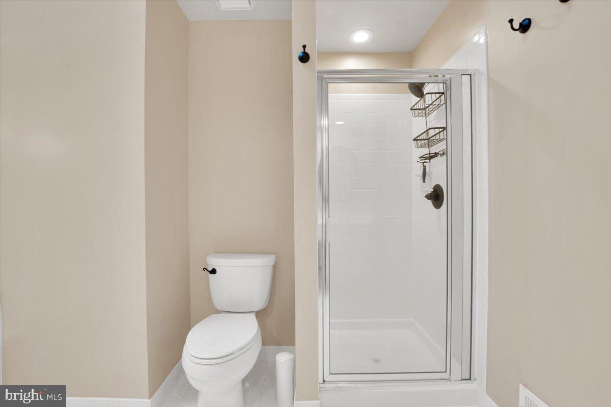 7477 COLLINS MEADE WAY, ALEXANDRIA, Virginia 22315, 3 Bedrooms Bedrooms, ,3 BathroomsBathrooms,Residential,For sale,7477 COLLINS MEADE WAY,VAFX2274518 MLS # VAFX2274518 7477 COLLINS MEADE WAY, ALEXANDRIA, Virginia 22315, 3 Bedrooms Bedrooms, ,3 BathroomsBathrooms,Residential,For sale,7477 COLLINS MEADE WAY,VAFX2274518 MLS # VAFX2274518